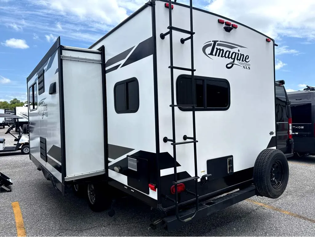 2021 Grand Design Imagine XLS 22MLE - Photo 4