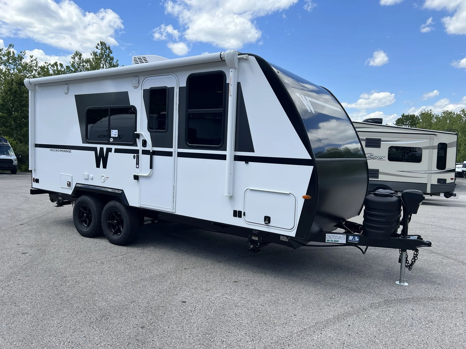 2026 Winnebago Micro Minnie 2108DS - Photo 2
