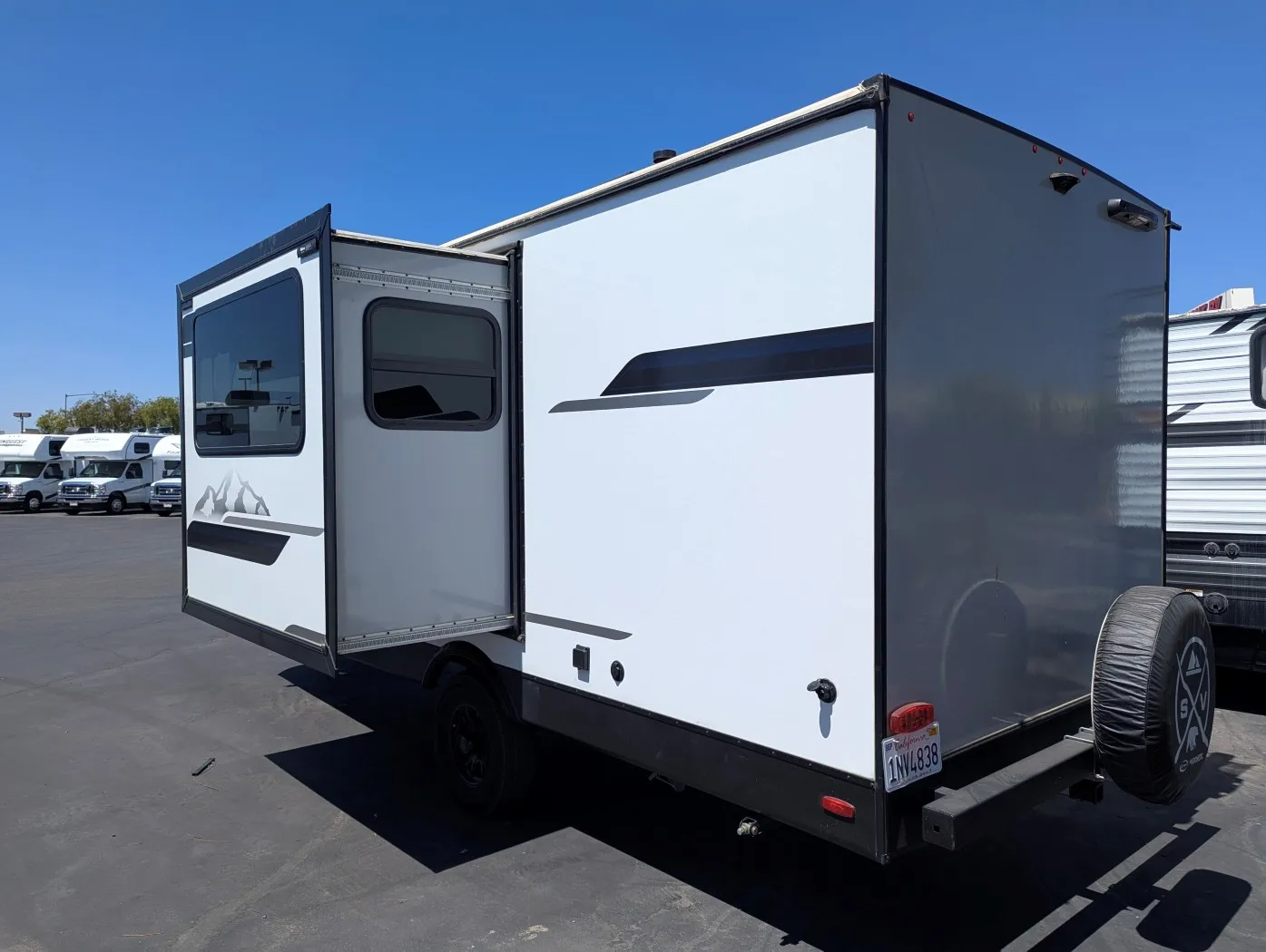 2024 Forest River Surveyor Legend 19SSLE - Photo 4