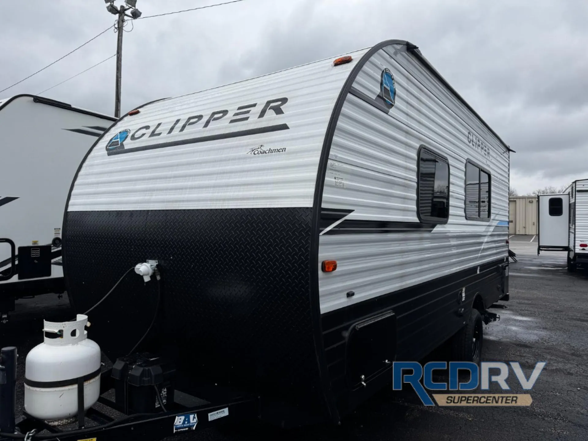 2023 Coachmen Clipper Cadet 17CFQ - Photo 3