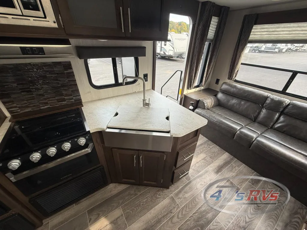 2019 Forest River Cherokee Grey Wolf 23MK, Photos photo 13