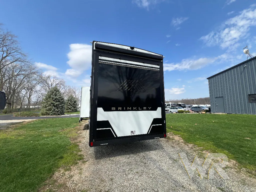 2026 Brinkley Model G 3950, Photos photo 8