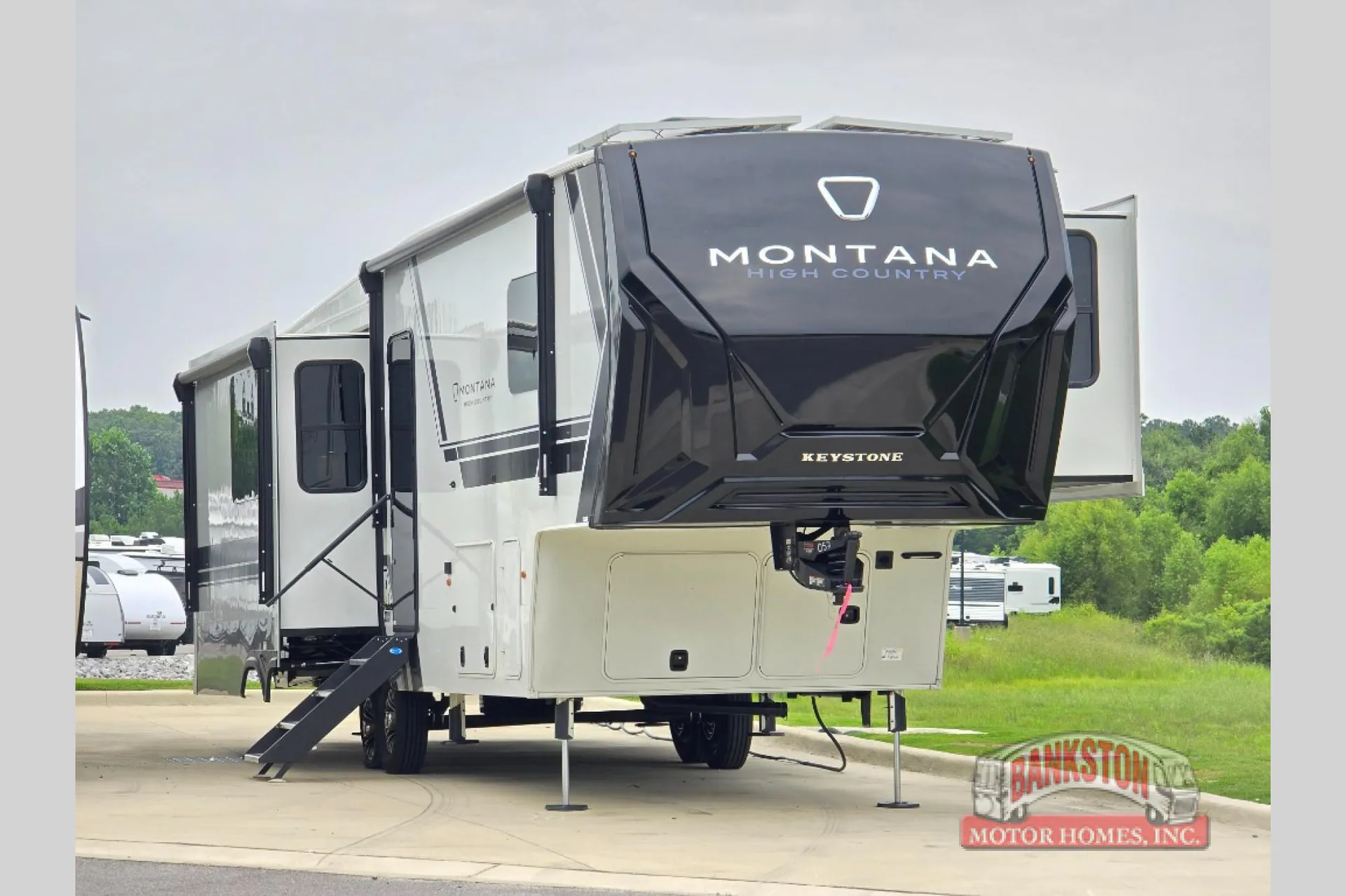 2026 Keystone RV Montana High Country 300RK - Photo 2