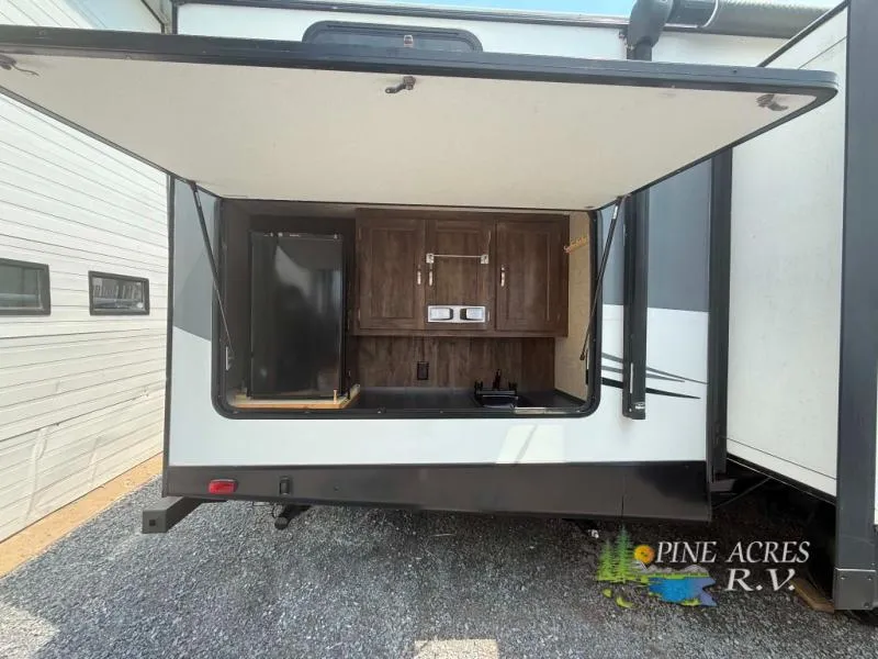 2018 Forest River RV Vibe Used    313BHS (Hampton, NB) - Photo 3
