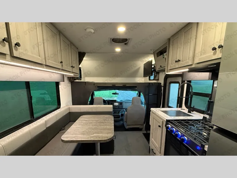 2027 Forest River Sunseeker 23504X4 - Photo 4