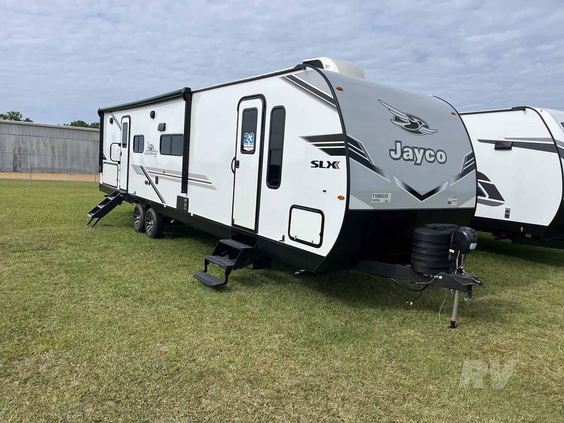 2026 Jayco Jay Flight 330TBS - Photo 2