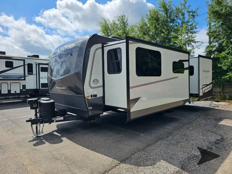 2027 Forest River Rockwood Ultra Lite 2608BS - Photo 4