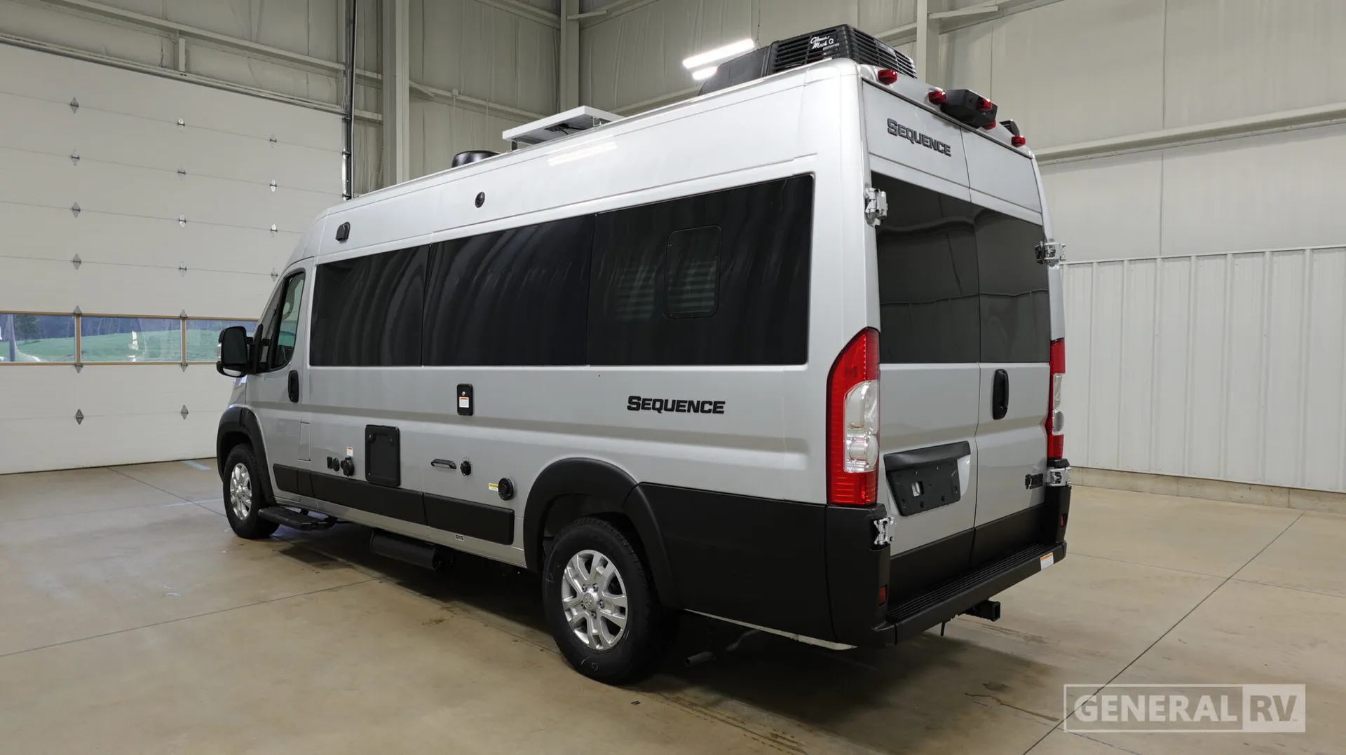 2027 Thor Motor Coach Sequence 20U - Photo 4