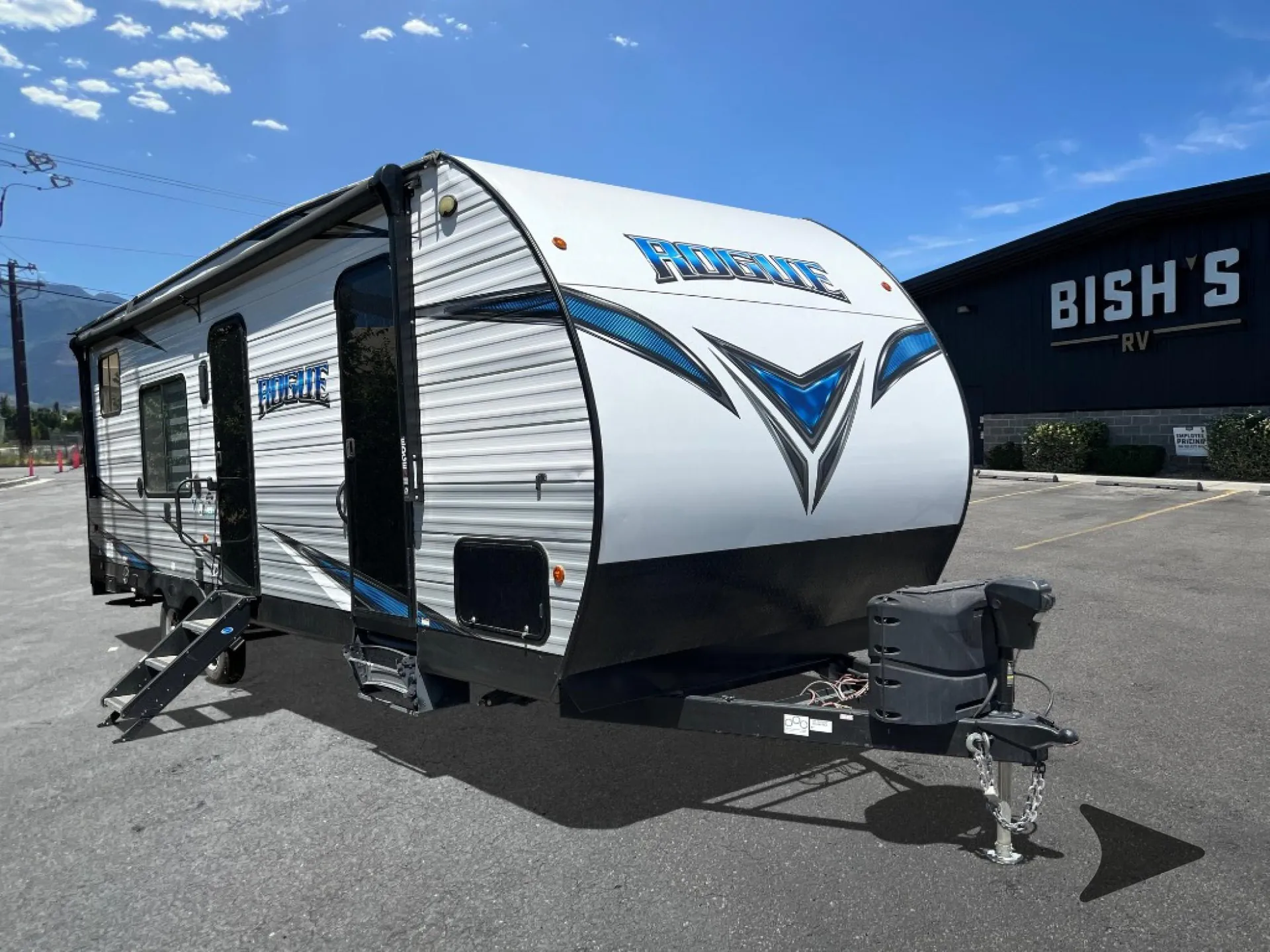 2021 Forest River Vengeance Rogue 25V
