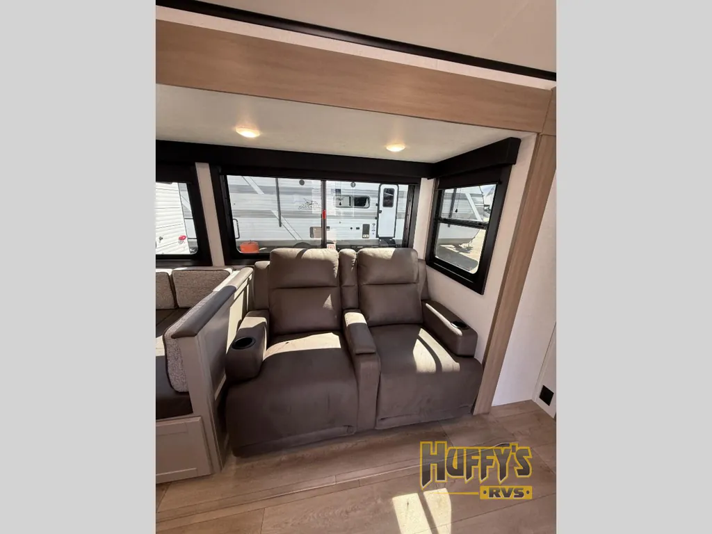 2027 Jayco Jay Feather 29BHB, Photos photo 11