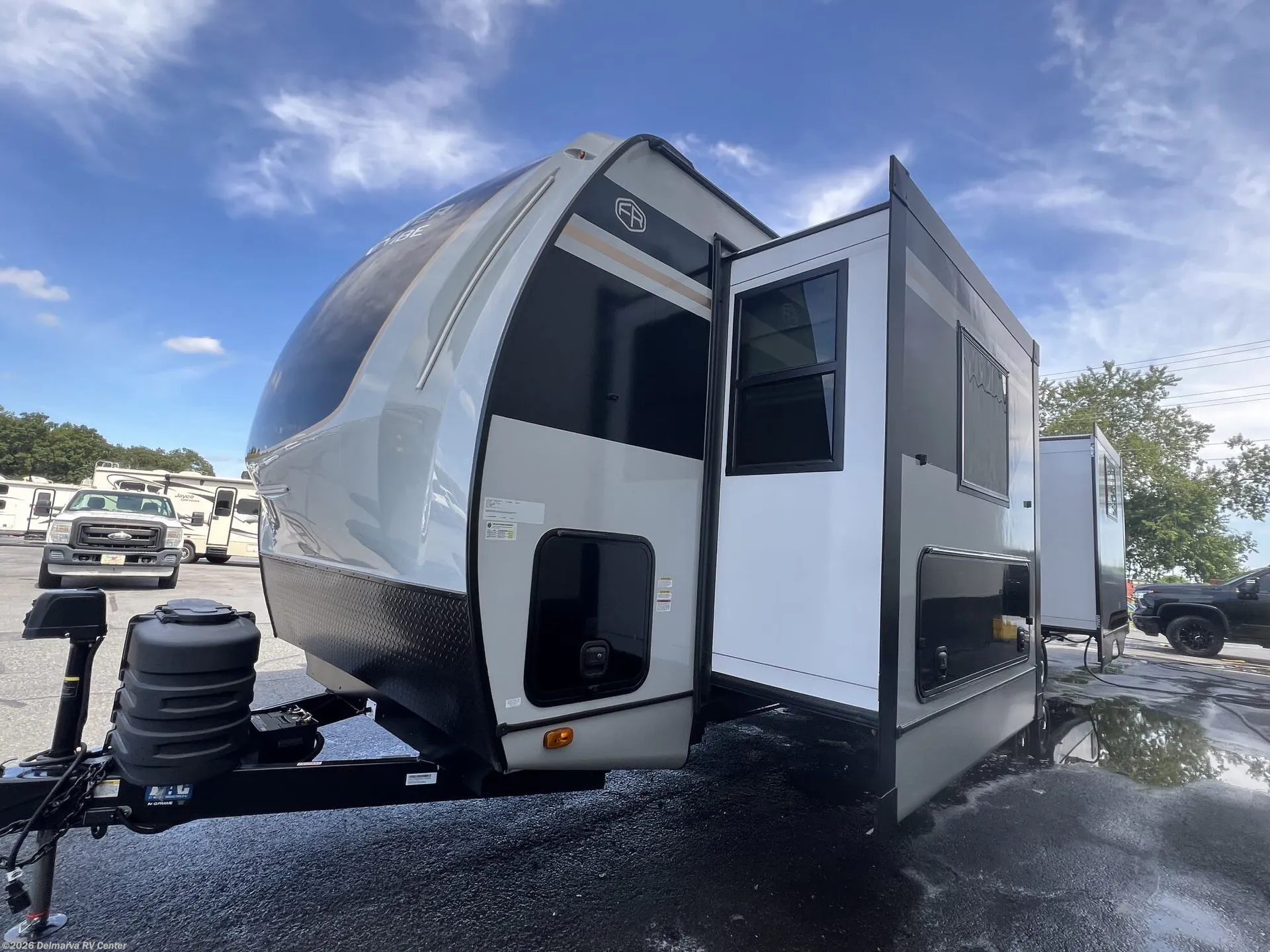 2025 Forest River Vibe 3400SB — Photo 7