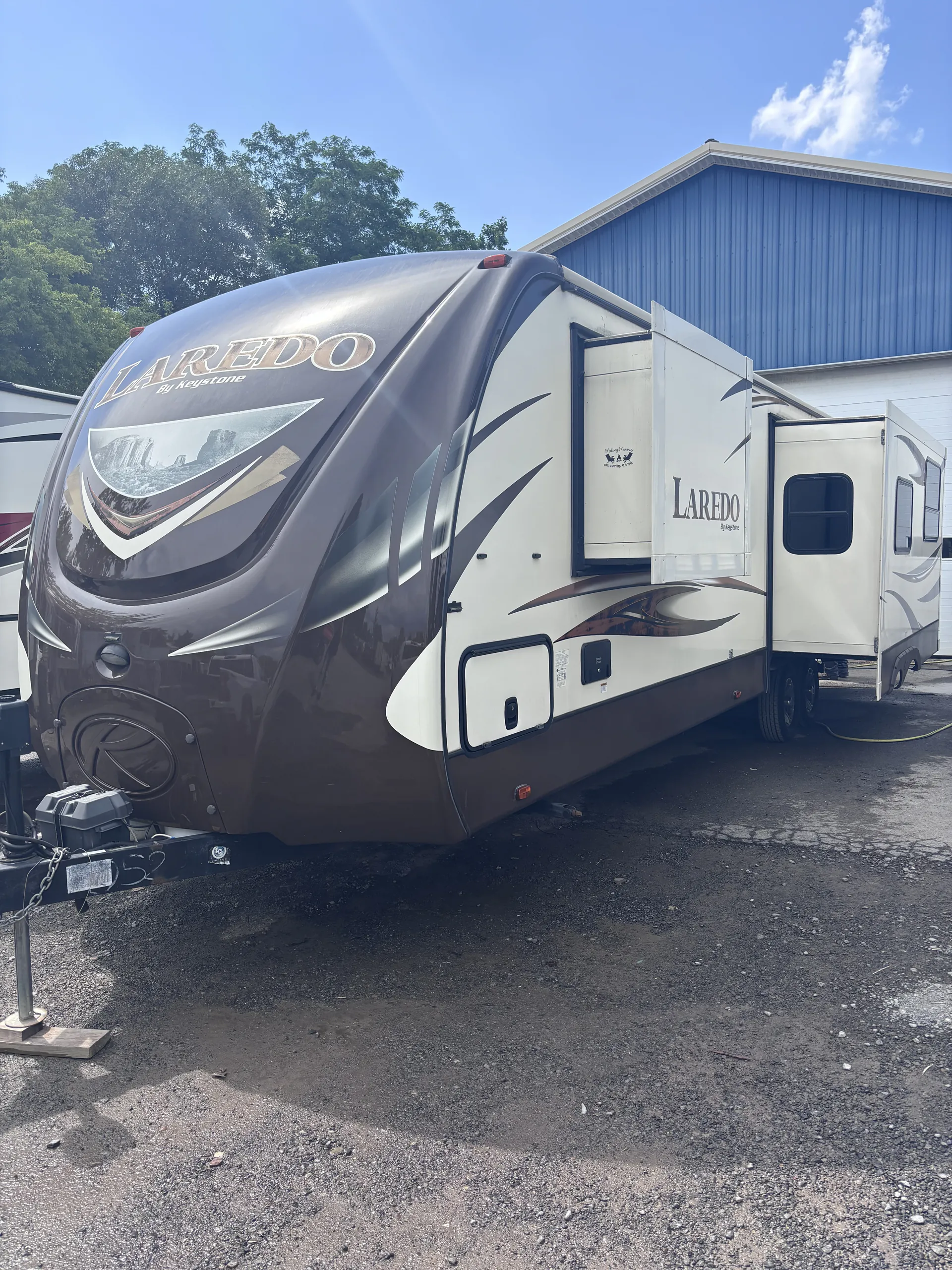 2015 Keystone Laredo 294RK - Photo 3