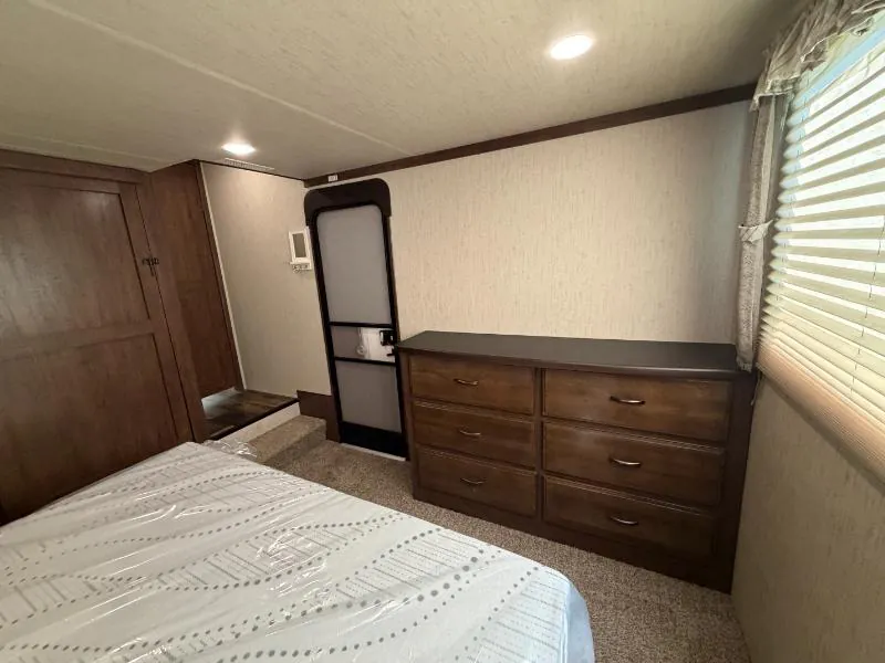 2019 Forest River Sierra Destination 399LOFT, Photos photo 16