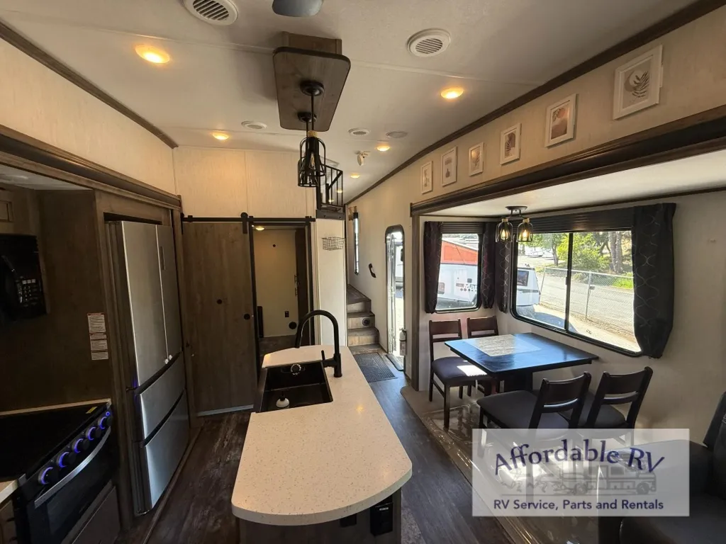 2022 Forest River Sabre 36BHQ, Photos photo 17