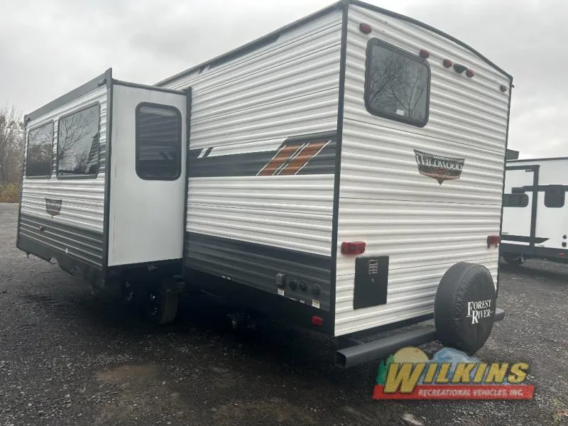 2022 Forest River Wildwood 26DBUD - Photo 4