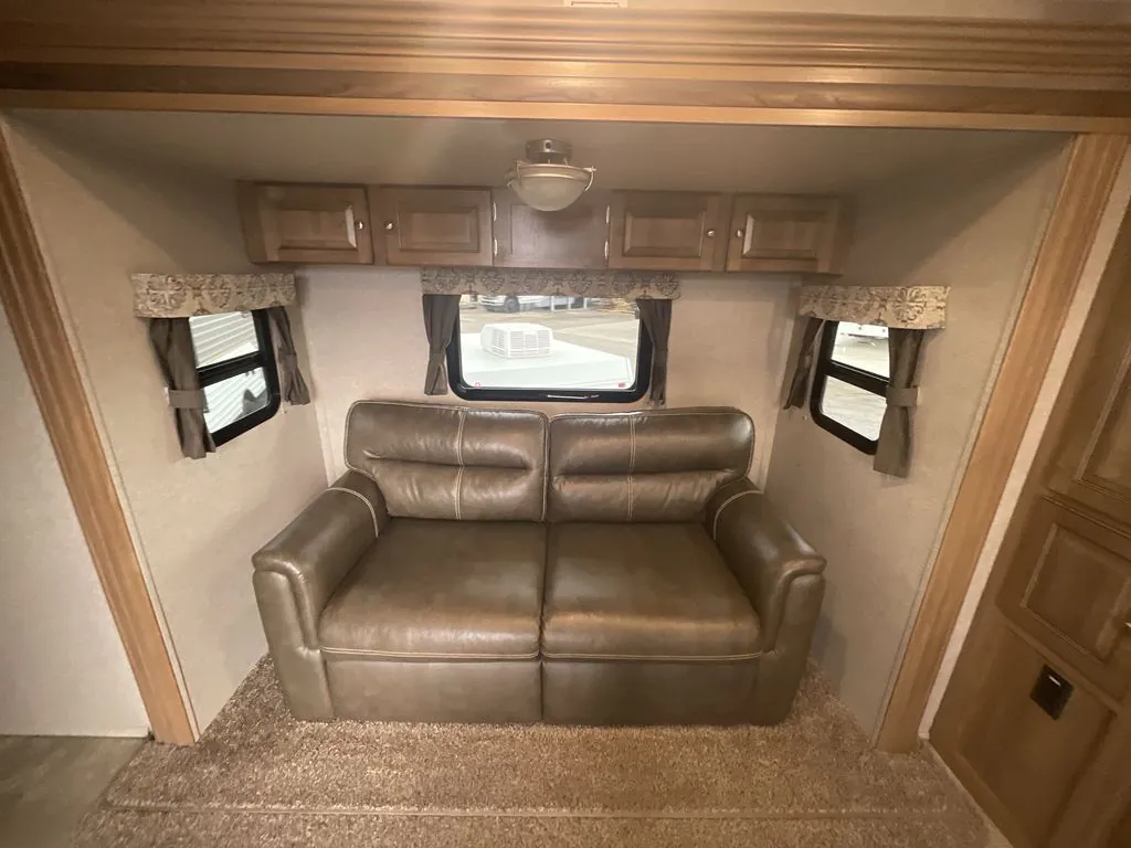 2019 Forest River Flagstaff Micro Lite 25FKS, Photos photo 9