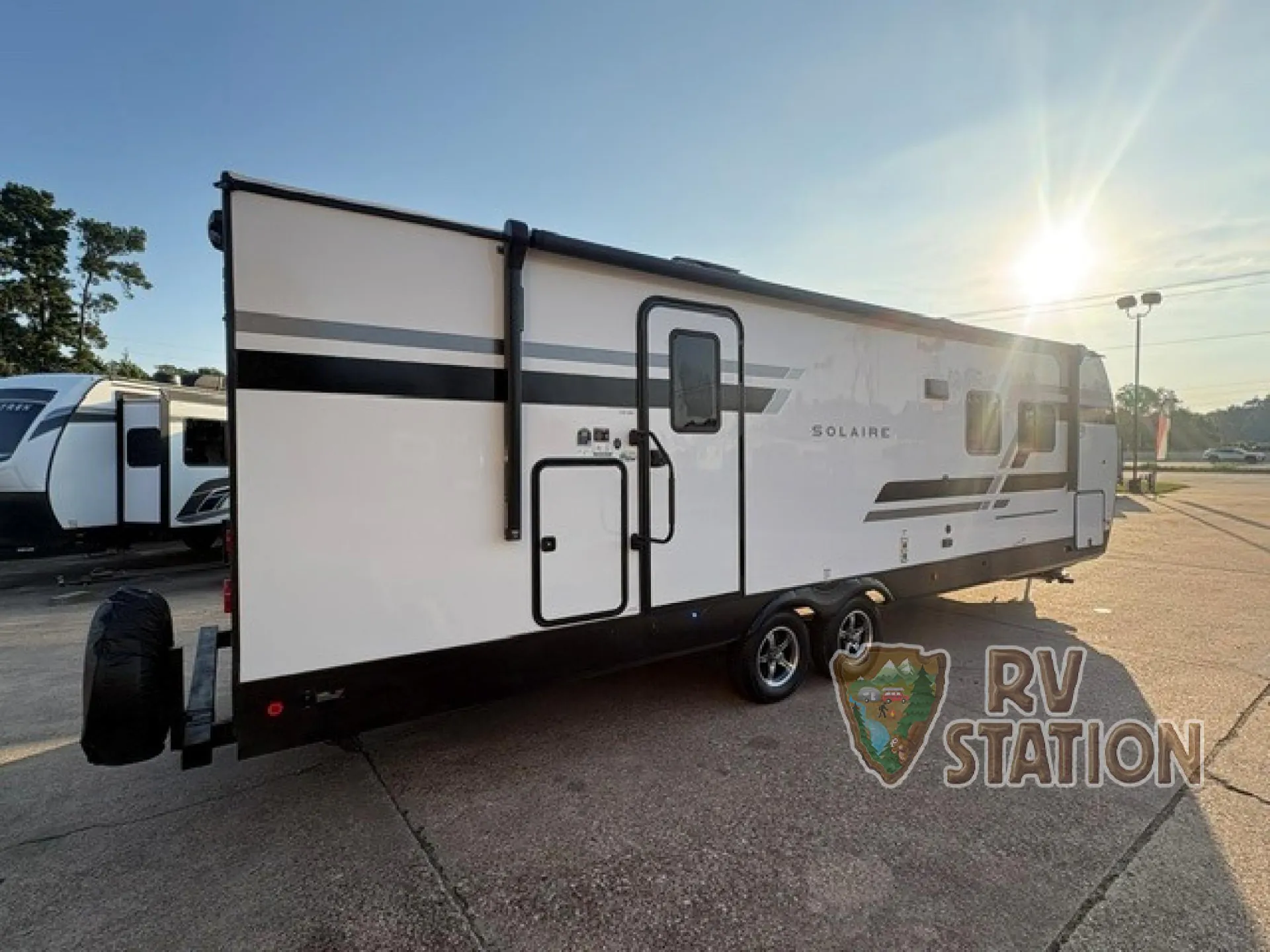 2025 Palomino Solaire 2580RBSS - Photo 4