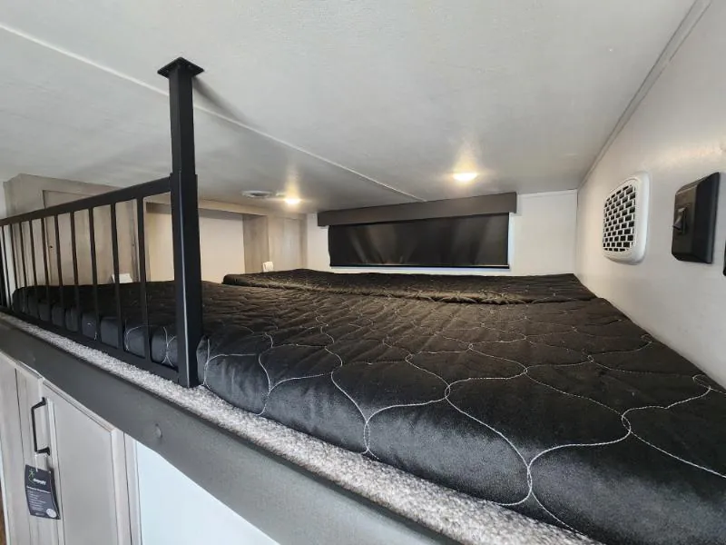 2024 Keystone Montana High Country 385BR, Photos photo 32