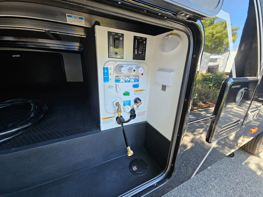 2026 Brinkley Model Z 3600, Photos photo 71