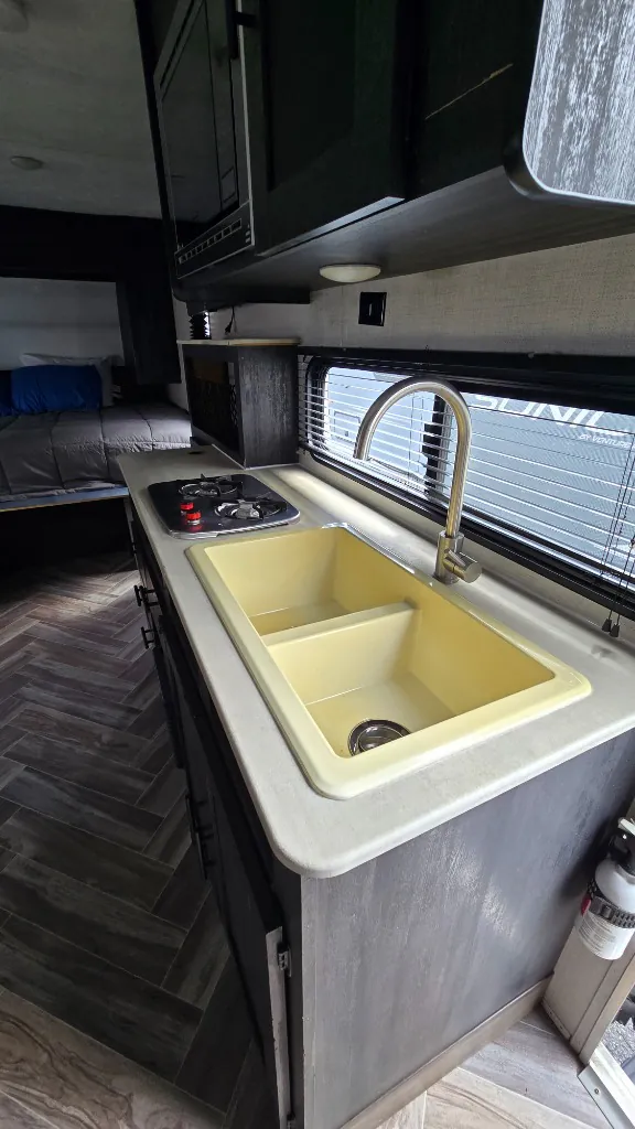 2021 Forest River Ozark 1800QS — Photo 7