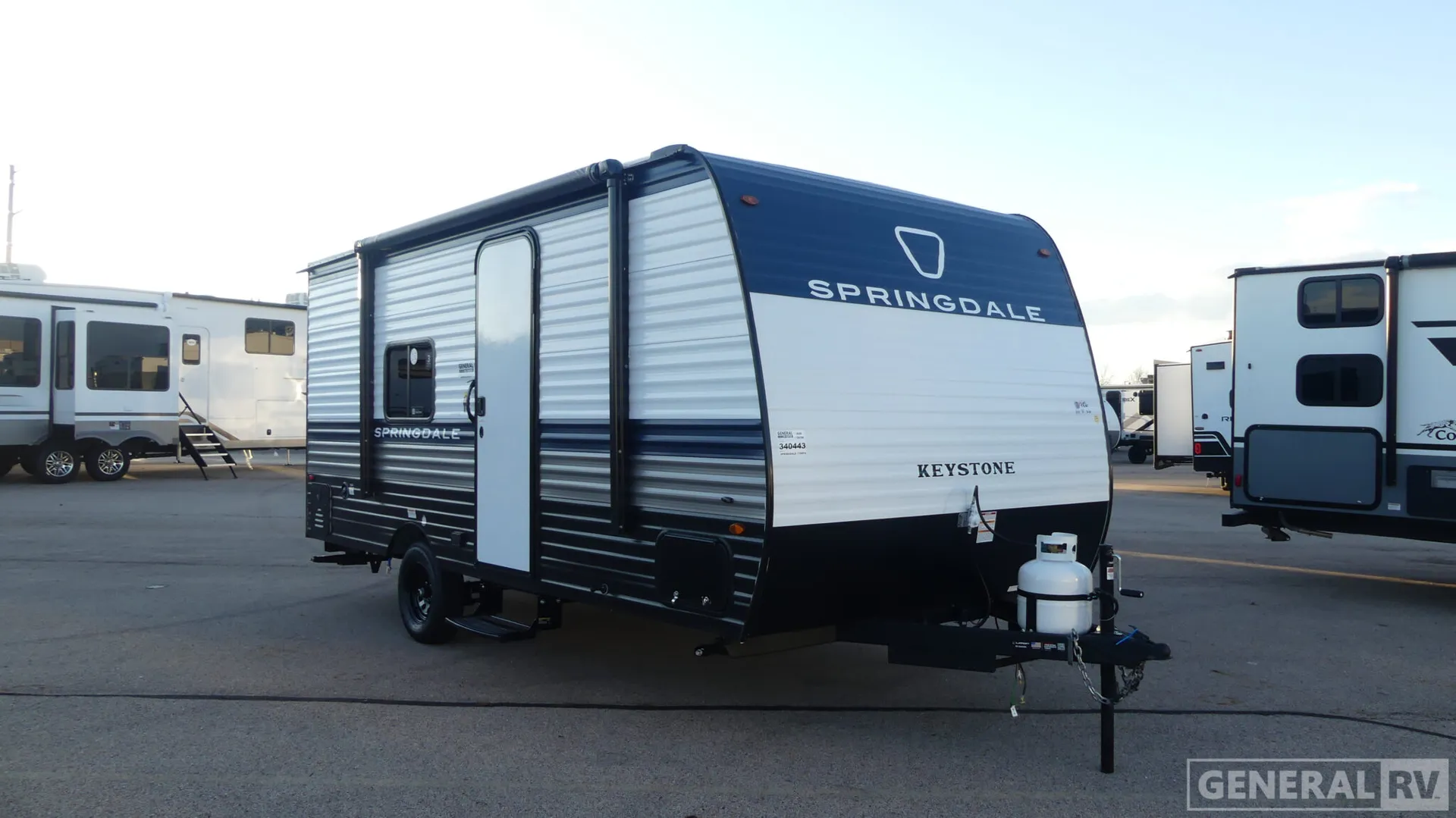 2026 Keystone Springdale Mini 1700FQ - Photo 2