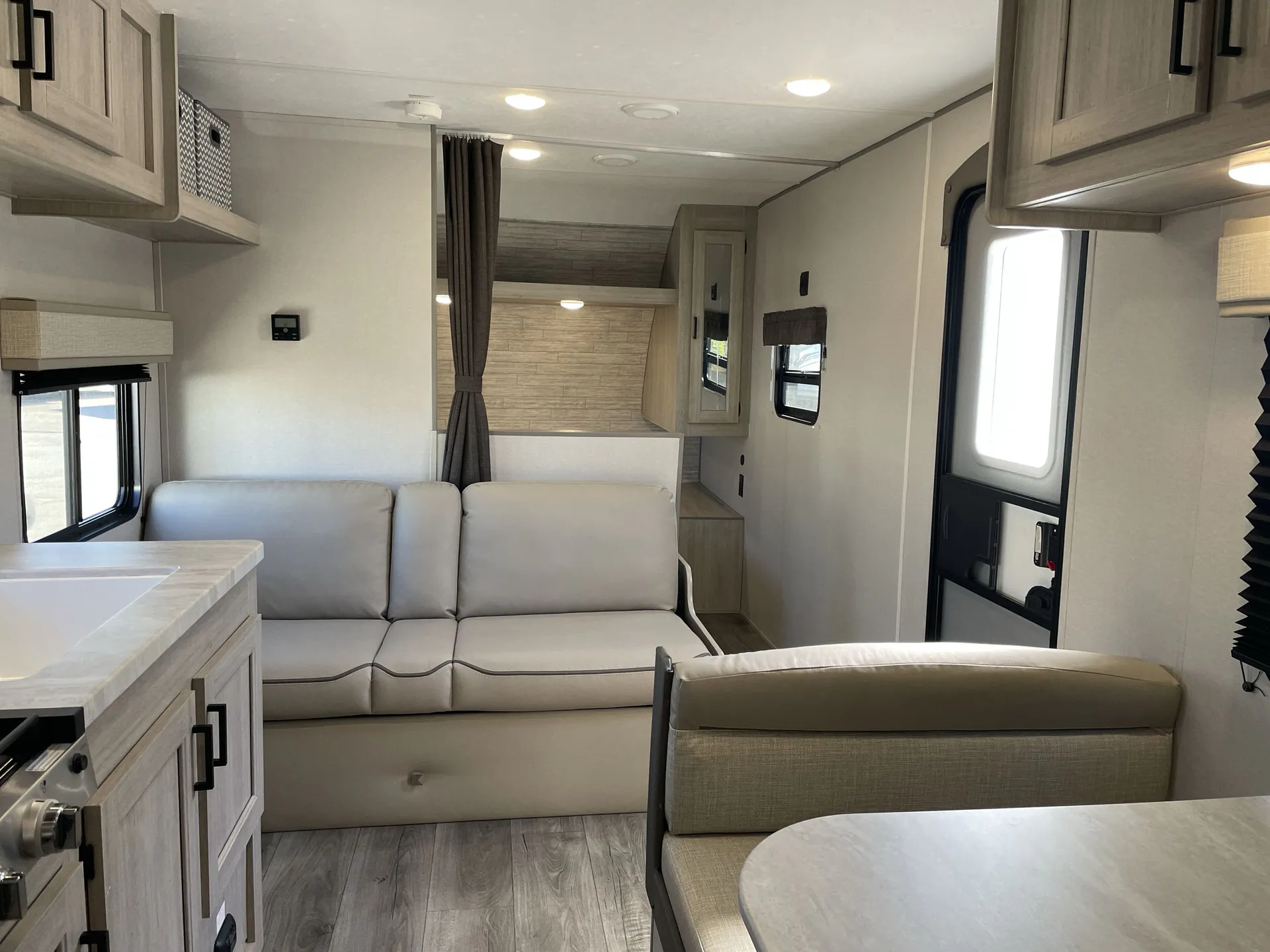 2024 Coachmen Catalina Summit 261BH — living area main