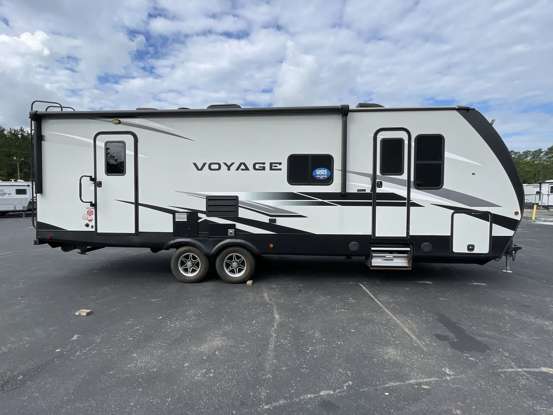 2021 Winnebago Voyage 2831RB - Photo 4