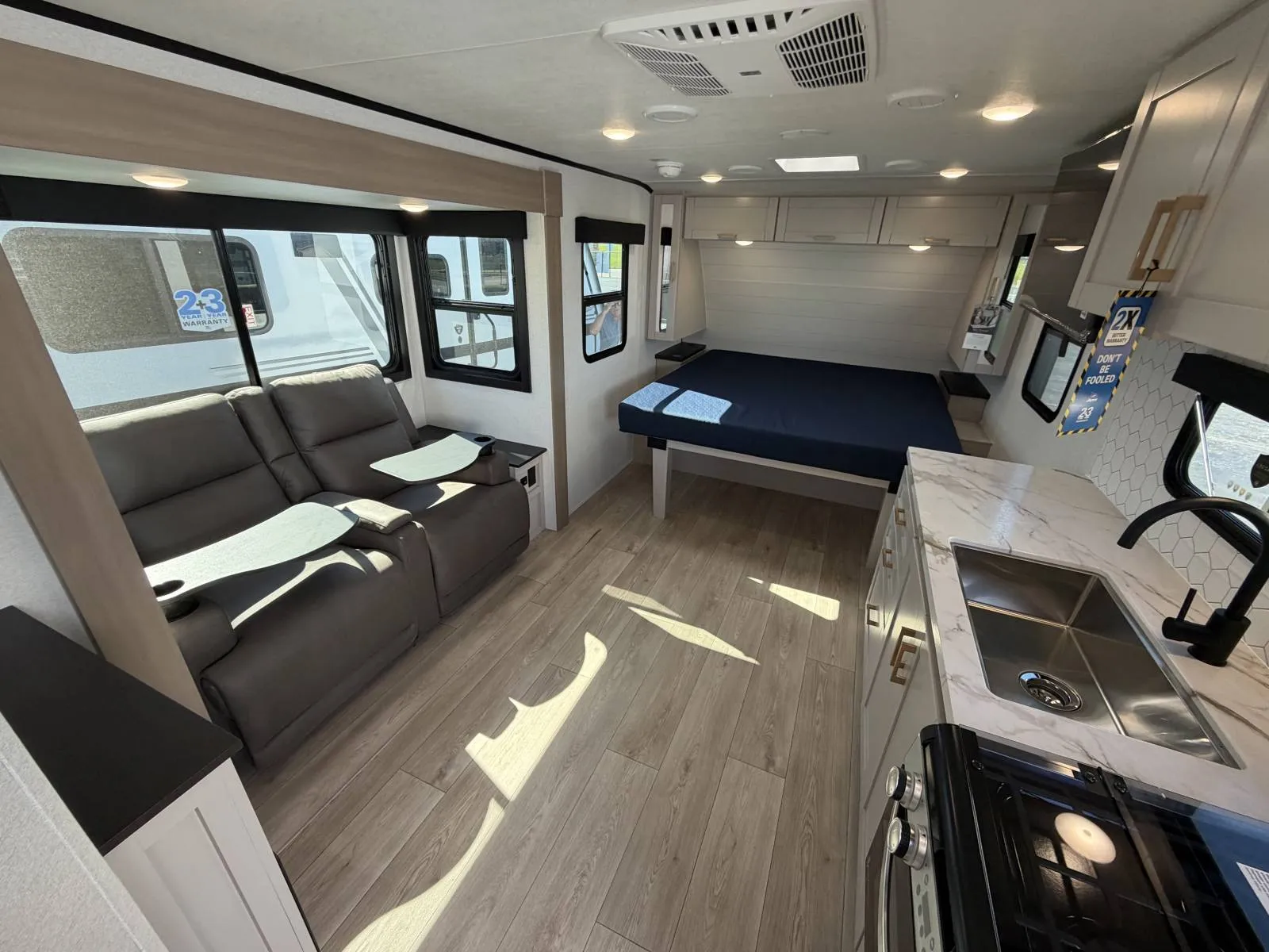 2027 Jayco Jay Feather 18RBF - Photo 3