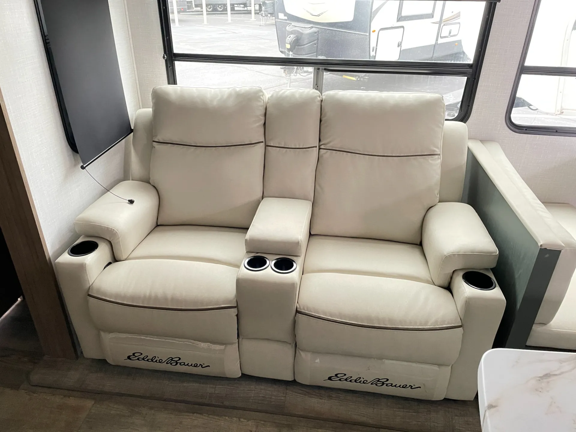 2024 Dutchmen Eddie Bauer 360LF - Photo 4