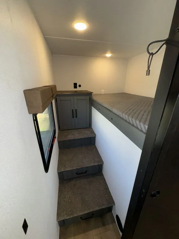 2027 Palomino Puma 337BH, Photos photo 60