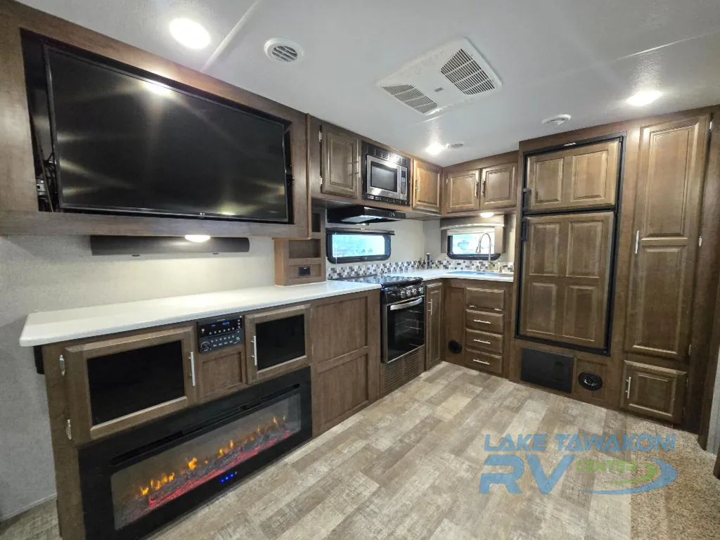 2020 Forest River Rockwood Ultra Lite 2902SW, Photos photo 14