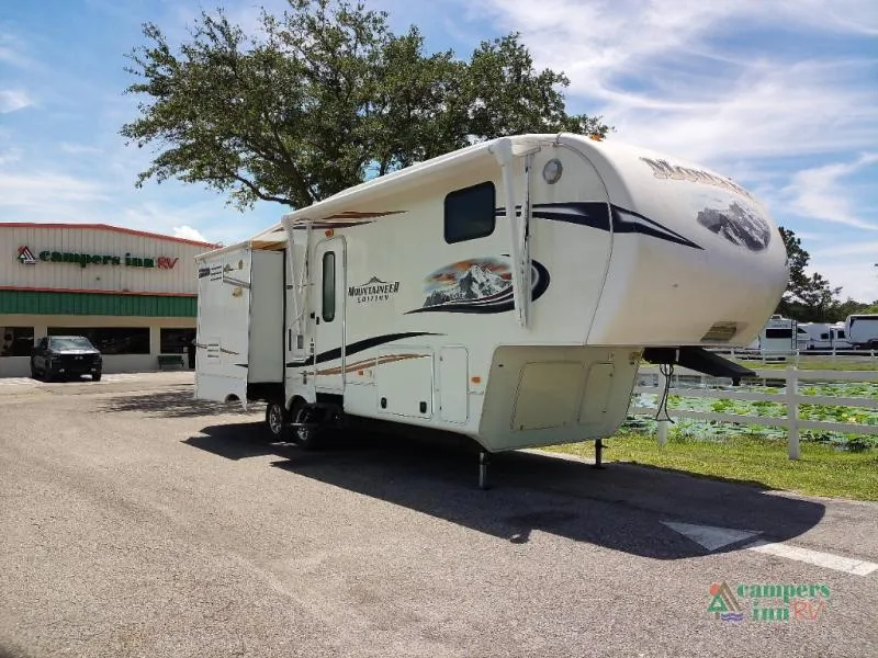 2012 Keystone RV Montana 290RLT - Main photo