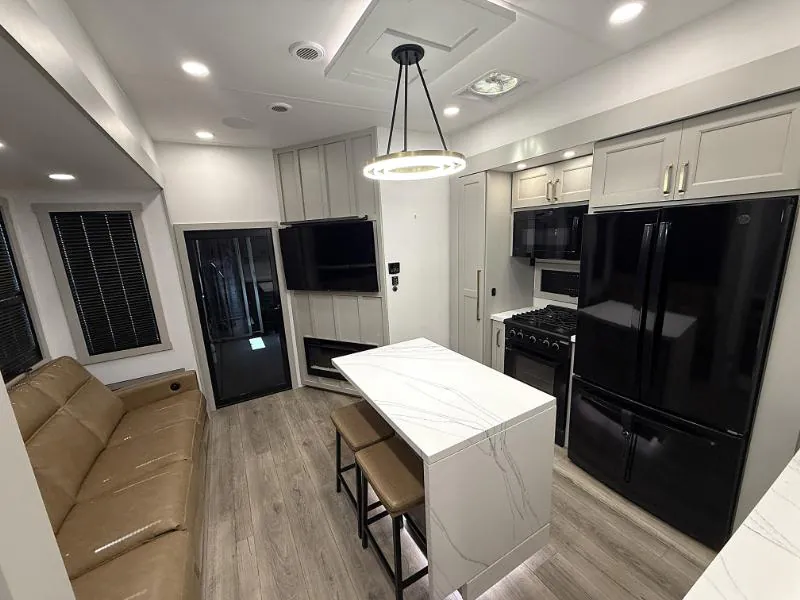 2024 Brinkley Model G 3500 - Photo 4