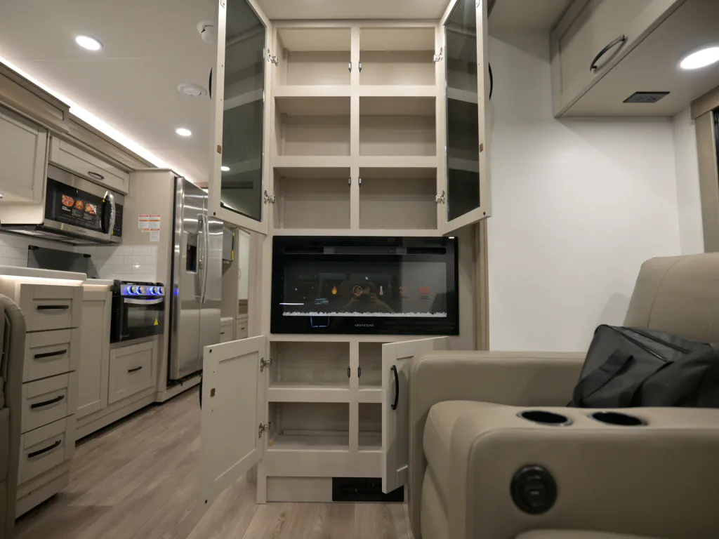 2027 Entegra Coach Vision XL 36C, Photos photo 24