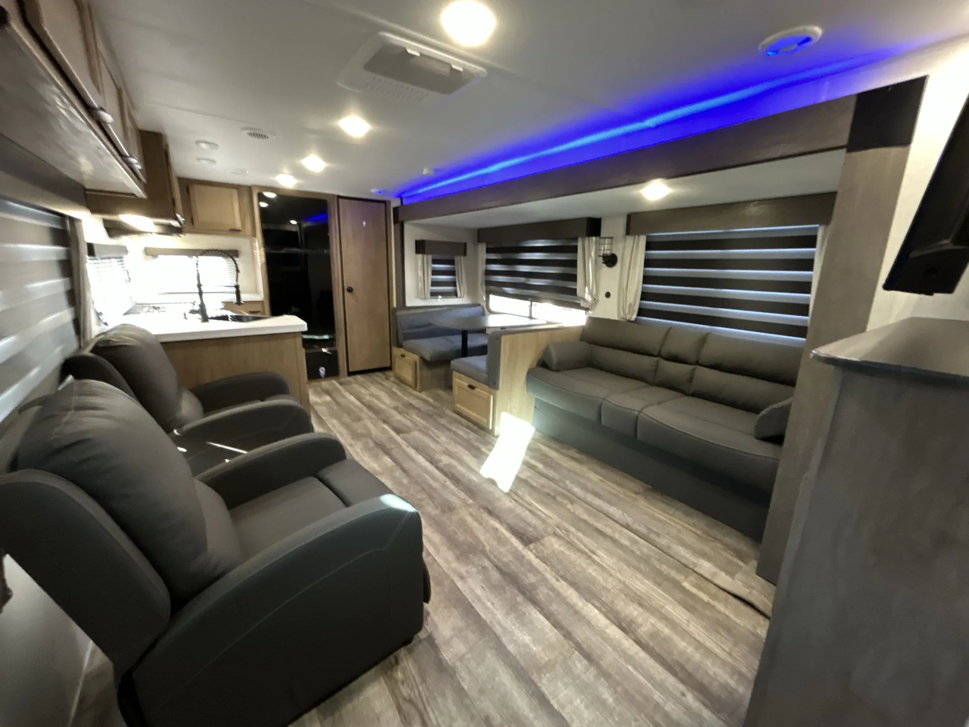 2024 Forest River Cherokee Black Label 274RKBL — living area main