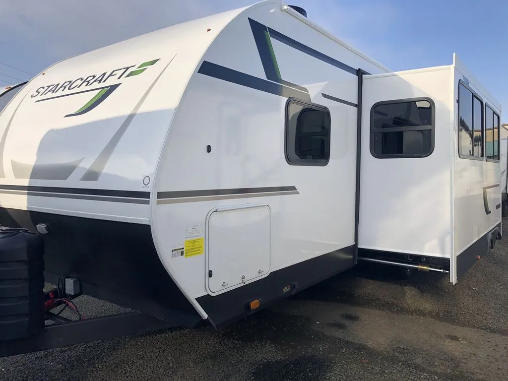 2025 Starcraft Super Lite 261BH dealer photo 3 from RV Outlet