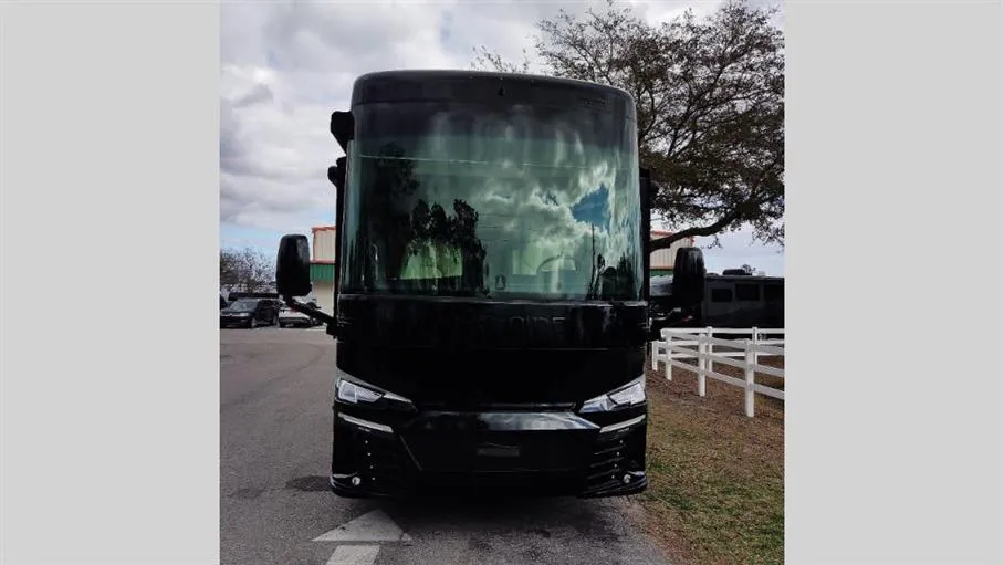 2025 Newmar King Aire 4521 - Photo 3