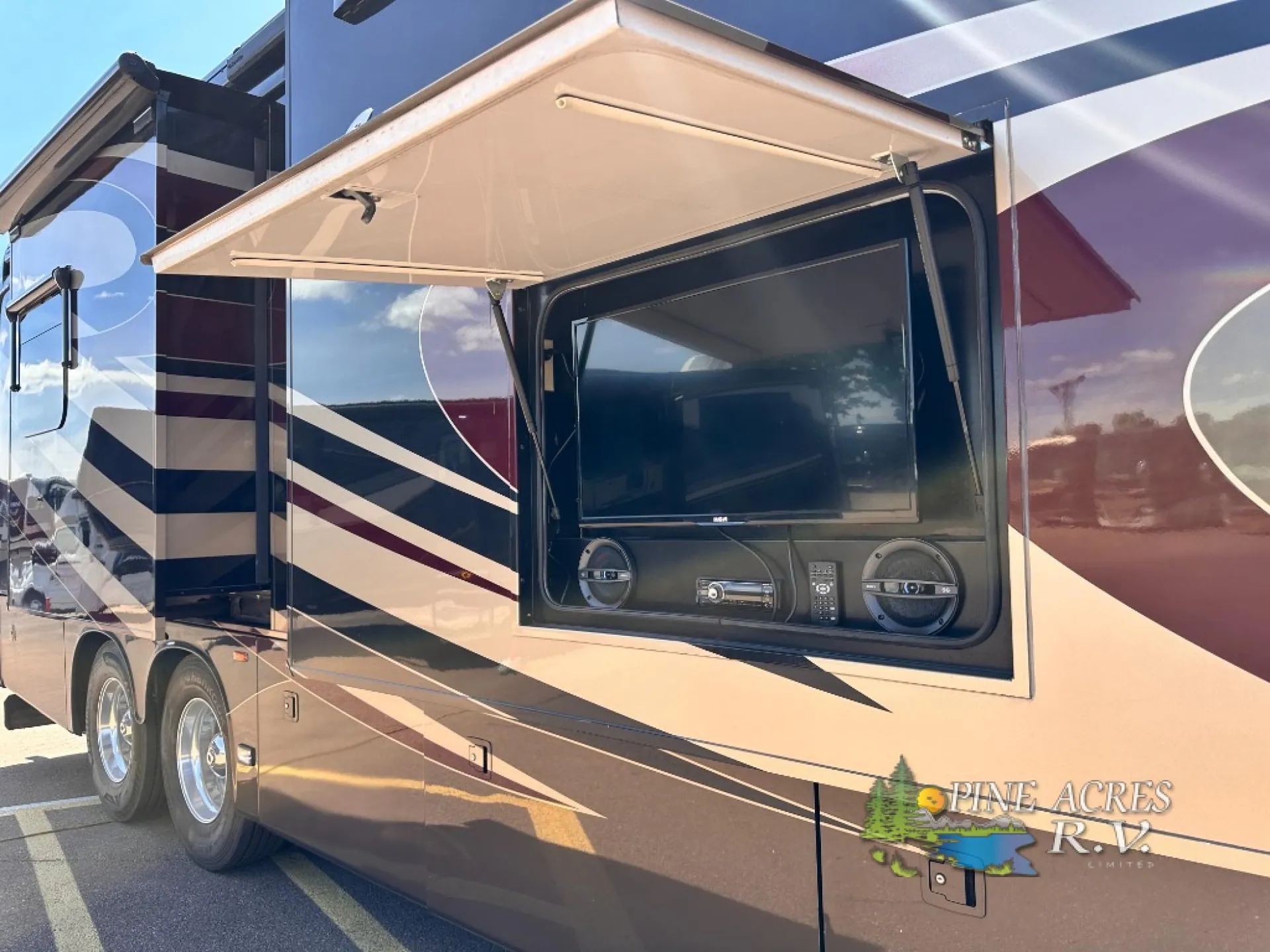 2013 Entegra Coach Anthem 42RBQ - Photo 4