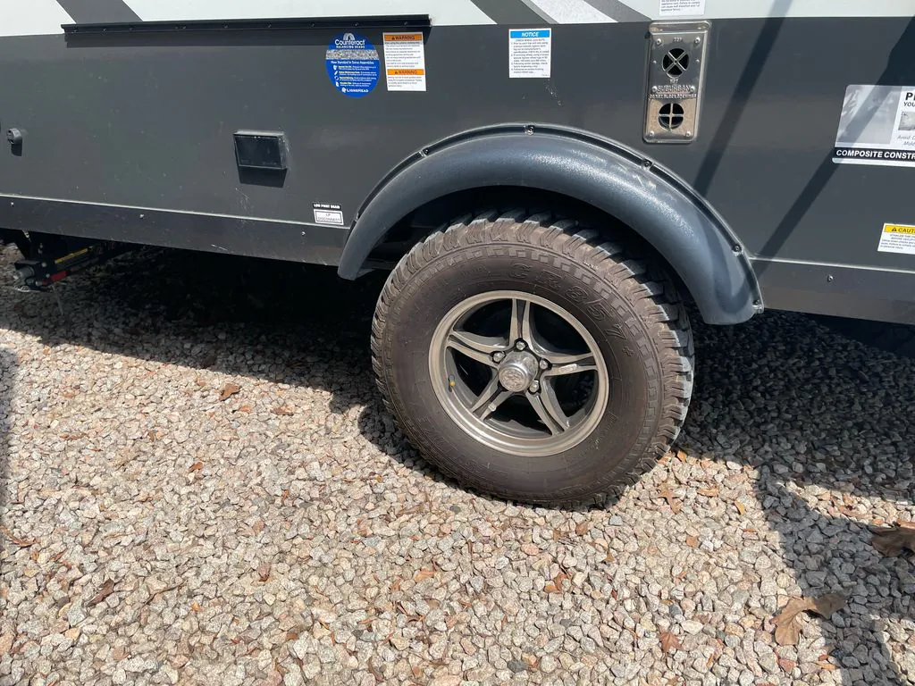 2025 Forest River RV Flagstaff E-Pro 20FBS - Photo 3