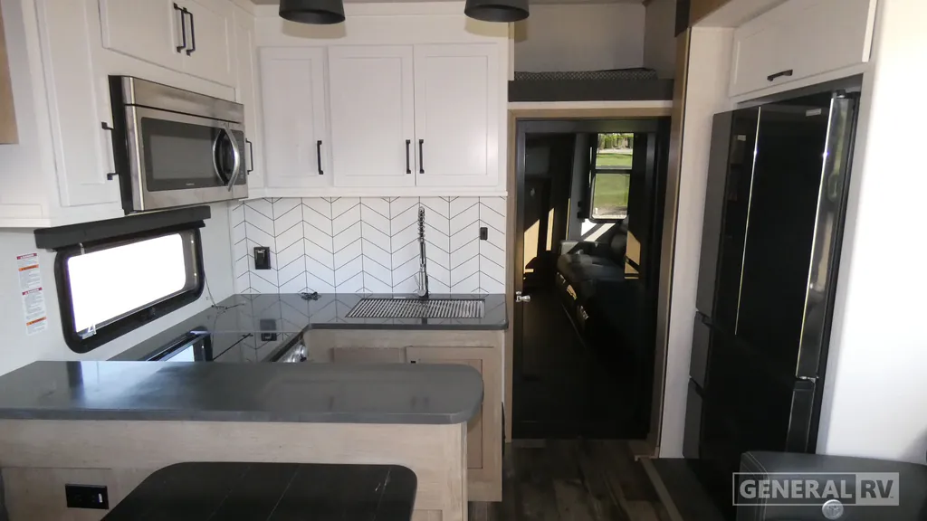 2023 Keystone Raptor 362, Photos photo 2