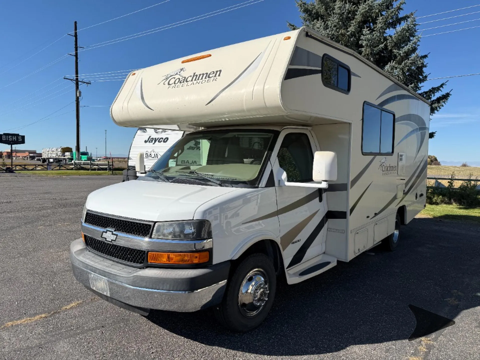 2017 Coachmen Freelander 21QB - Photo 4