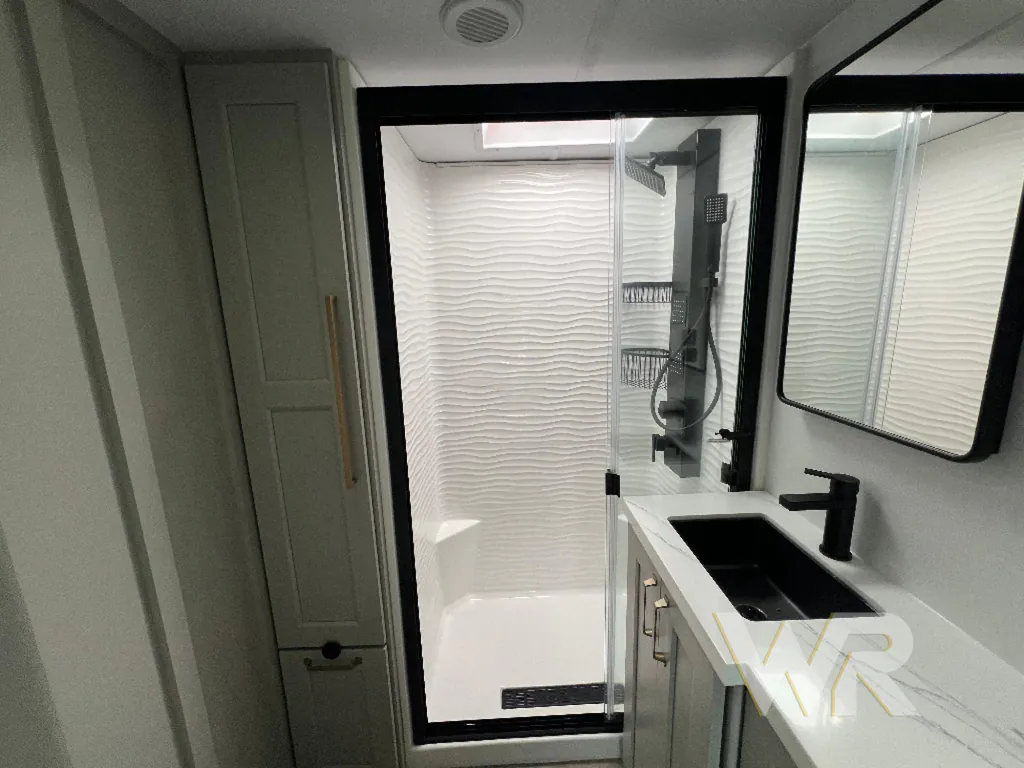 2026 Brinkley Model G 3950, Photos photo 37