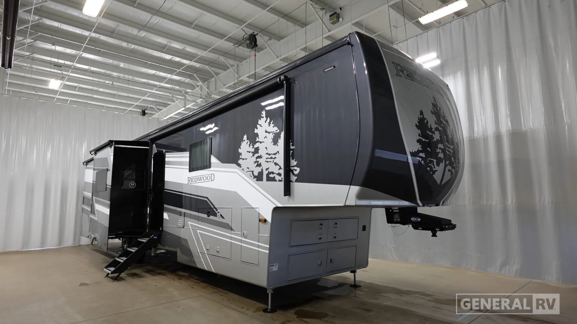 2027 Crossroads RV Redwood 401LK - Photo 2