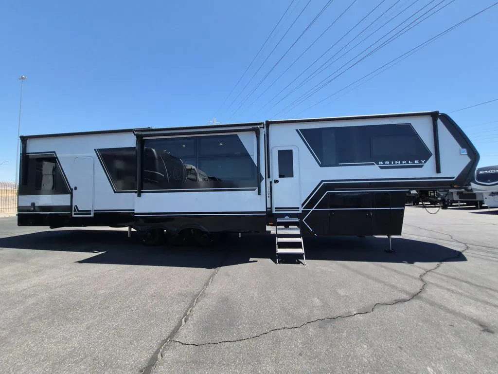2026 Brinkley Model G 4170, Photos photo 5