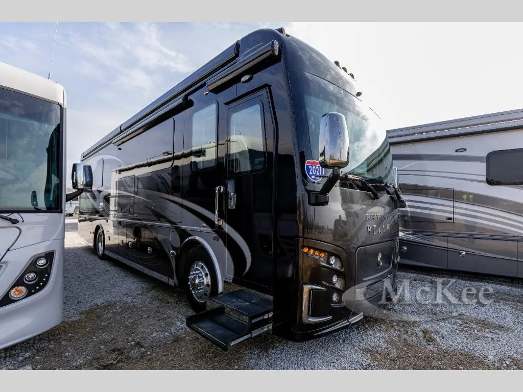 2021 Foretravel Realm FS450 LS3 - Main photo