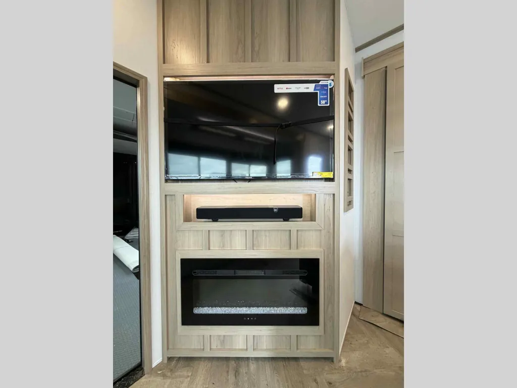 2026 Keystone Raptor 415, Photos photo 12