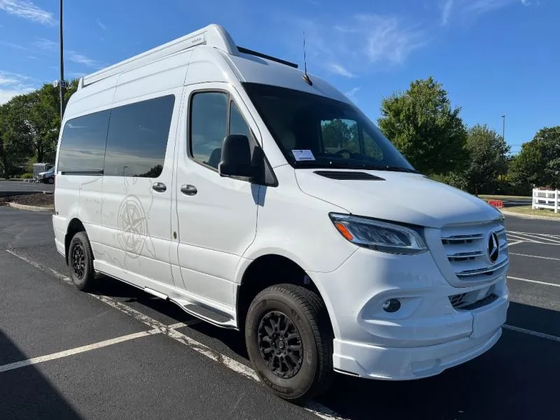 2025 Tiffin Motorhomes GT1 New    19 AG - Main photo