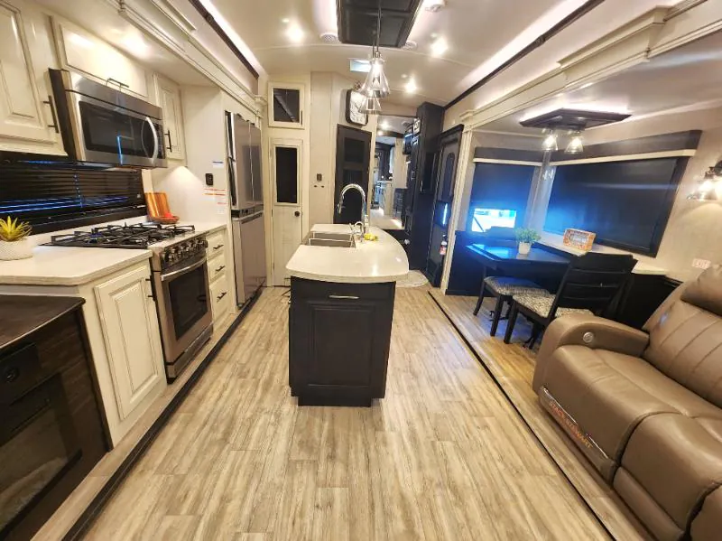 2021 Jayco Pinnacle 36FBTS, Photos photo 7