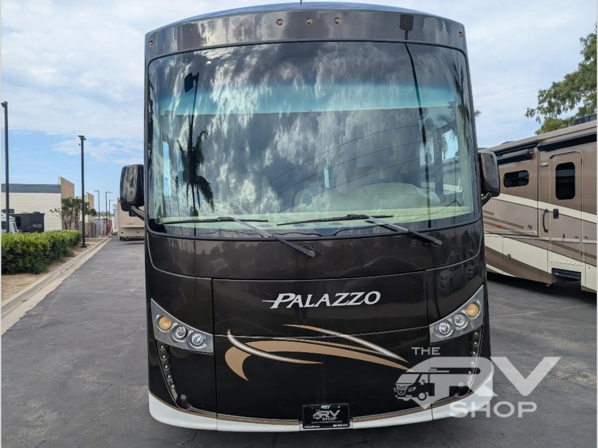 2017 Thor Motor Coach Palazzo 36.3 - Photo 3