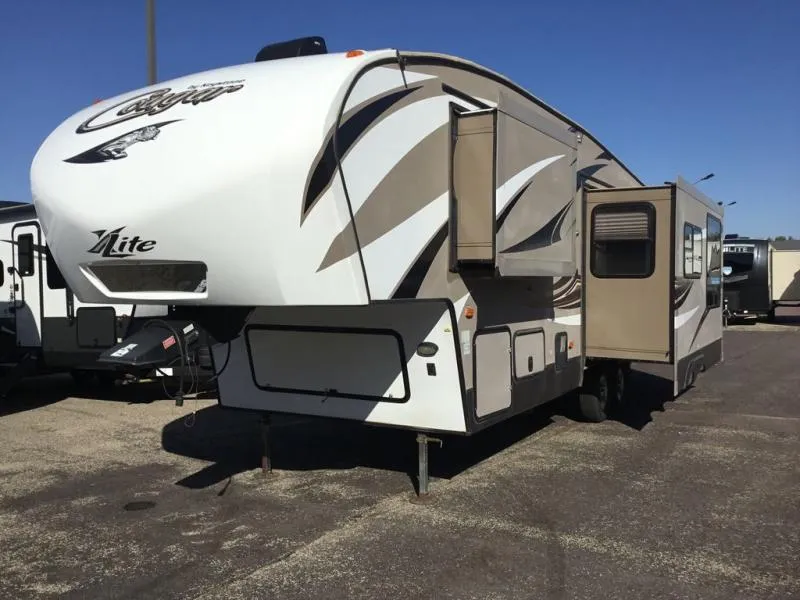 2016 Keystone RV Cougar X-Lite 27RKS - Photo 2